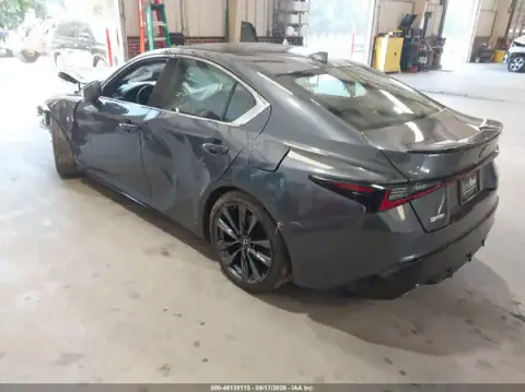 JTHGZ1B2XM5038819 — 2021 Lexus IS, ფოტო 3, IAAI, წინა ნაწილი