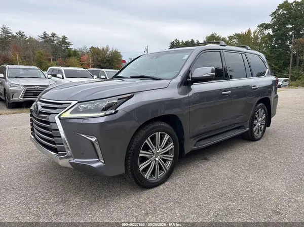 JTJHY7AX2H4230351 — 2017 Lexus LX, photo 2 from IAAI, Normal wear
