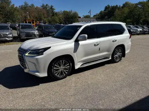 JTJHY7AX2J4267048 — 2018 Lexus LX, zdjęcie 2 z IAAI 02.10.2026, Normalne zużycie