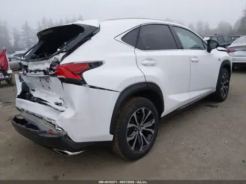 JTJBARBZ3H2109667 — 2017 Lexus NX, foto 4 de IAAI, Parte delantera y trasera