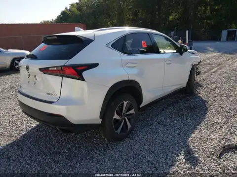 JTJBARBZXK2184485 — 2019 Lexus NX, zdjęcie 4 z IAAI, Przód