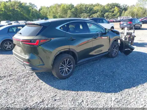 2T2GGCEZ4PC028222 — 2023 Lexus NX, фото 4 з IAAI 23.10.2026, Передня частина