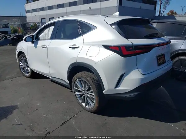 2T2GKCEZ8PC015083 — 2023 Lexus NX, фото 3 с аукциона IAAI, Левый и правый бока