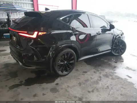 2T2KGCEZ3RC050368 — 2024 Lexus NX, фото 3 з IAAI, Правий бік