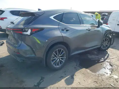 2T2GKCEZ3TC063441 — 2026 Lexus NX, фото 4 з IAAI, Пошкодження з усіх боків