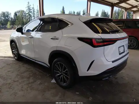 2T2GGCEZ1TC120222 — 2026 Lexus NX, zdjęcie 3 z IAAI, Prawy bok