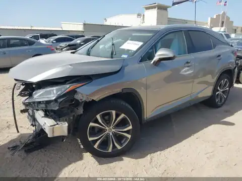 2T2ZZMCA7HC042588 — 2017 Lexus RX, zdjęcie 2 z IAAI, Uszkodzenia dookoła