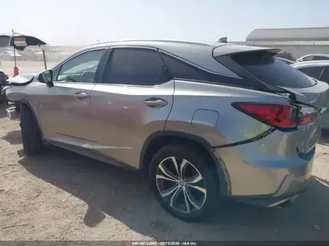 2T2ZZMCA7HC042588 — 2017 Lexus RX, zdjęcie 3 z IAAI, Uszkodzenia dookoła
