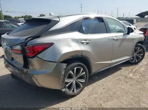 2T2ZZMCA7HC042588 — 2017 Lexus RX, zdjęcie 4 z IAAI, Uszkodzenia dookoła