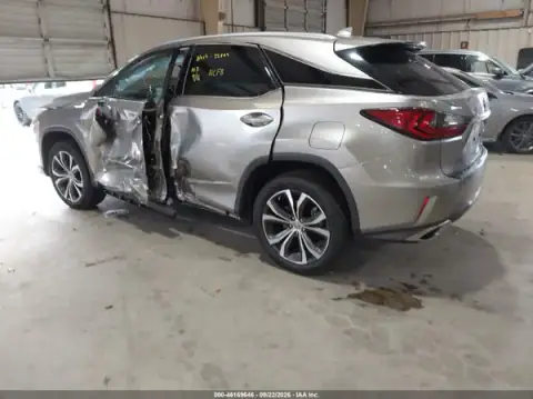 2T2ZZMCA7HC047581 — 2017 Lexus RX, zdjęcie 3 z IAAI, Lewy bok