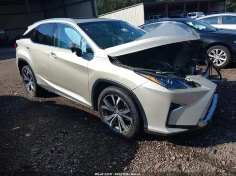 2T2ZZMCA2HC043261 — 2017 Lexus RX, Parte delantera (Front End), fotos antes de reparar