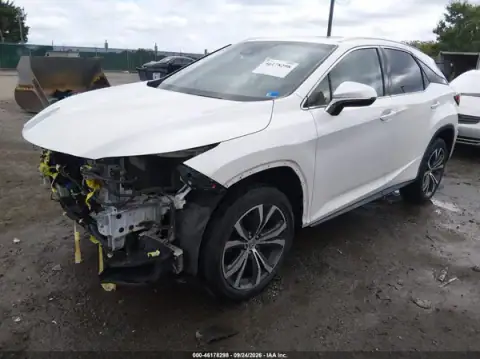 JTJBZMCAXH2014589 — 2017 Lexus RX, zdjęcie 2 z IAAI, Przód