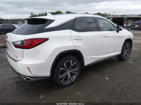 JTJBZMCAXH2014589 — 2017 Lexus RX, zdjęcie 4 z IAAI, Przód