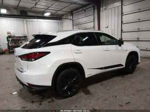 2T2SGMDA7MC057821 — 2021 Lexus RX, zdjęcie 4 z IAAI, Zalanie wodą słodką
