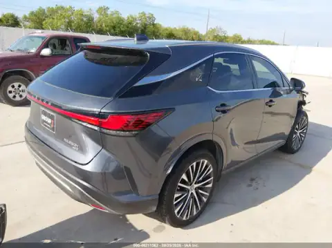 2T2BBMCA0SC104961 — 2025 Lexus RX, photo 4 from IAAI, Front end