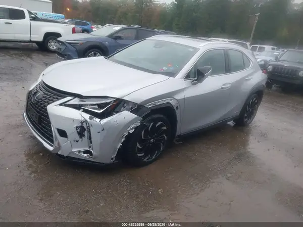 JTHP9JBH1L2021976 — 2020 Lexus UX, фото 2 с аукциона IAAI, Передняя часть слева