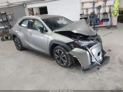 JTHP9JBH0M2052072 — 2021 Lexus UX, Parte delantera (Front End), fotos antes de reparar