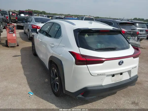 2021 LEXUS UX VIN JTHP9JBH9M2052393 фото 3