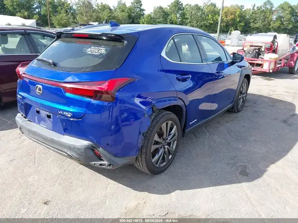 JTHR9JBHXM2052623 — 2021 Lexus UX, фото 4 с аукциона IAAI, Передняя и задняя части