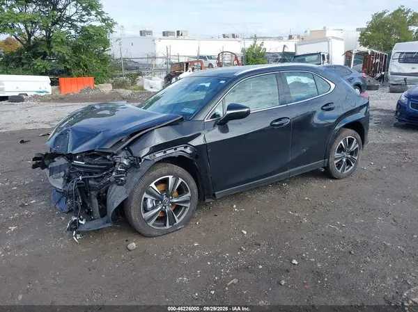 JTHUCJDHXT2016504 — 2026 Lexus UX, фото 2 с аукциона IAAI, Передняя часть