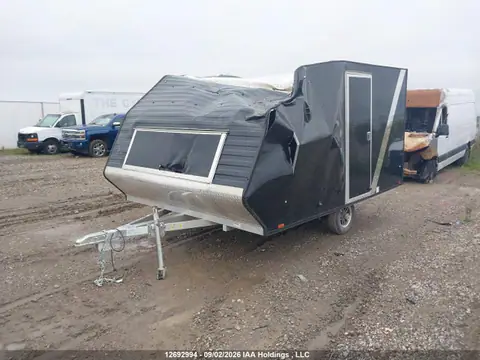 5NHULT117TM142664 — 2026 Lightning Enclosed Trailer, foto 4 de IAAI 28.10.2026, Vuelco