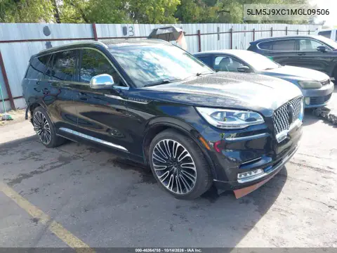 5LM5J9XC1MGL09506 — 2021 Lincoln Aviator, Задня частина, фото до ремонту