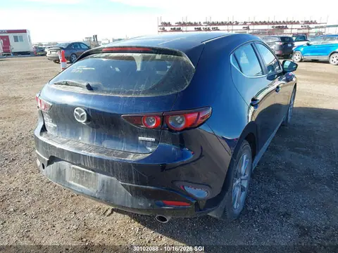 JM1BPALL2M1312188 — 2021 Mazda 3 Preferred, photo 4 from IAAI 20.10.2026, Flood