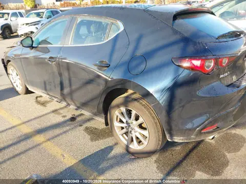 JM1BPALM6S1765686 — 2025 Mazda 3 Preferred, foto 3 de IAAI 23.10.2026, Parte delantera