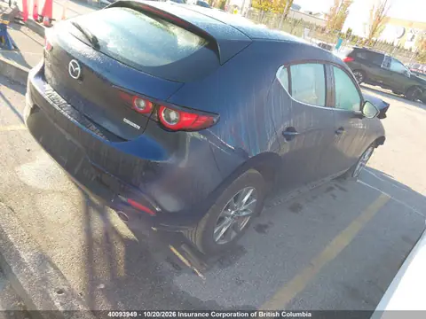 JM1BPALM6S1765686 — 2025 Mazda 3 Preferred, foto 4 de IAAI 23.10.2026, Parte delantera