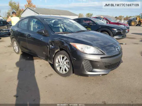 JM1BL1W77C1697109 — 2012 Mazda 3, Передняя часть, фото до ремонта