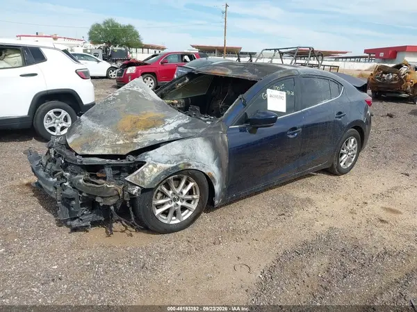 3MZBN1U70HM126484 — 2017 Mazda 3, photo 2 from IAAI 20.10.2026, Right front