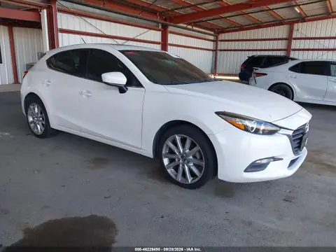 3MZBN1L36HM132692 — 2017 Mazda 3, Pożar wnętrza (Interior Burn), zdjęć przed naprawą