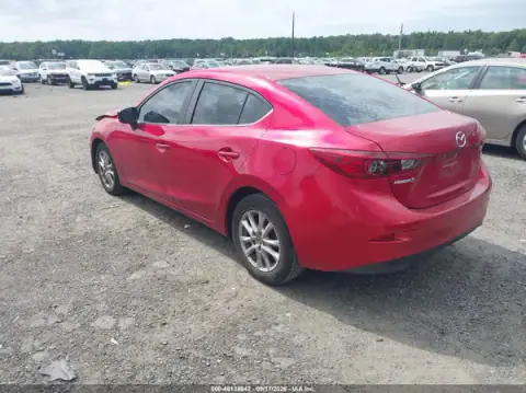 3MZBN1U78JM161702 — 2018 Mazda 3, photo 3 from IAAI, Front end