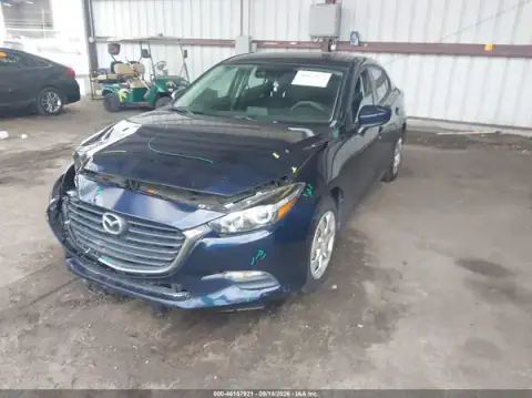 3MZBN1U75JM227638 — 2018 Mazda 3, zdjęcie 2 z IAAI 20.10.2026, Przód