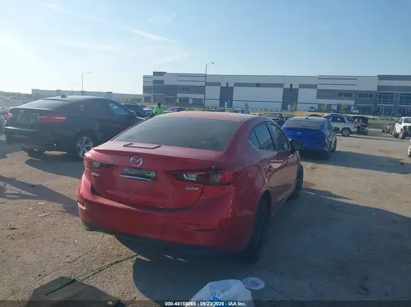 3MZBN1V35JM253152 — 2018 Mazda 3, фото 4 с аукциона IAAI, Передняя часть