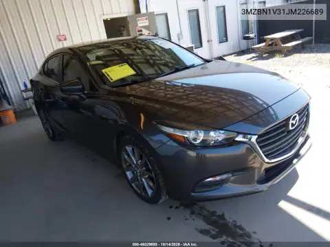 3MZBN1V31JM226689 — 2018 Mazda 3, Задня частина, фото до ремонту