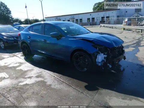 3MZBN1U70JM202162 — 2018 Mazda 3, Передняя часть, фото до ремонта