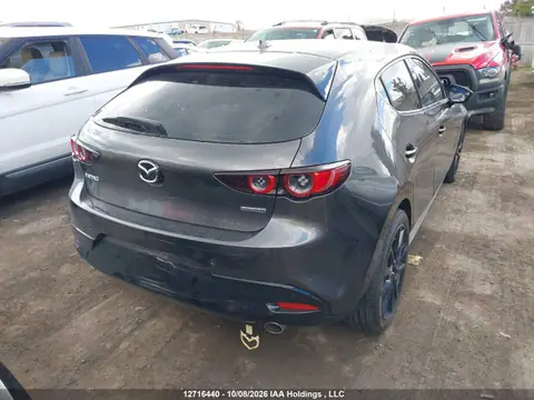 JM1BPAMM1K1146153 — 2019 Mazda 3, zdjęcie 4 z IAAI 22.10.2026, Uszkodzenie silnika