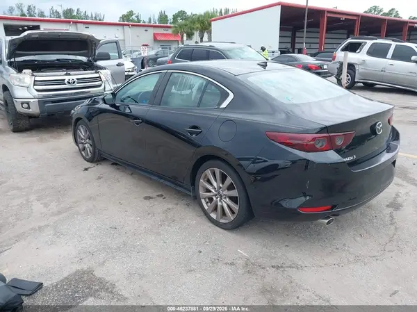 3MZBPADL4LM134829 — 2020 Mazda 3, фото 3 с аукциона IAAI, Подтопление солёной водой