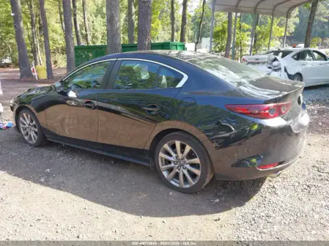 JM1BPABL3M1337831 — 2021 Mazda 3, photo 3 from IAAI 22.10.2026, Flood