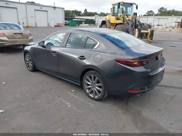 3MZBPBBM3MM208003 — 2021 Mazda 3, photo 3 from IAAI, Front end