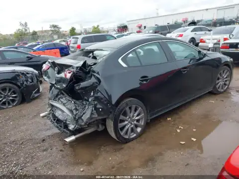 3MZBPACM9RM415527 — 2024 Mazda 3, foto 4 de IAAI, Parte trasera