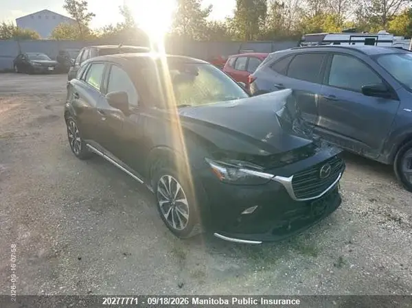 JM1DKFD7XM1508174 — 2021 Mazda CX-3, Передняя часть (Front), фото до ремонта