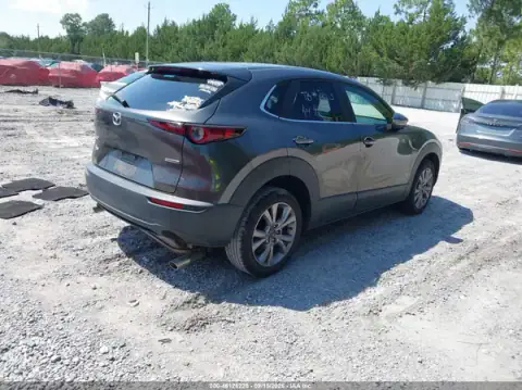 3MVDMACL5LM111905 — 2020 Mazda CX-30, foto 4 de IAAI 21.10.2026, Lados izquierdo y derecho