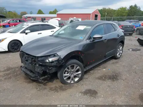 3MVDMBBL9MM271763 — 2021 Mazda CX-30, zdjęcie 2 z IAAI 06.10.2026, Przód