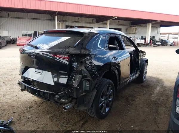 3MVDMBDMXRM632091 — 2024 Mazda CX-30, foto 4 de IAAI, Lado derecho
