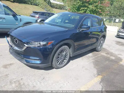 JM3KFBBL9M0496326 — 2021 Mazda CX-5 GX, foto 2 de IAAI 23.10.2026, Delantera derecha