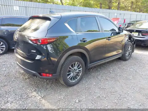 JM3KFBCL1H0104458 — 2017 Mazda CX-5, foto 4 de IAAI 21.10.2026, Delantera derecha