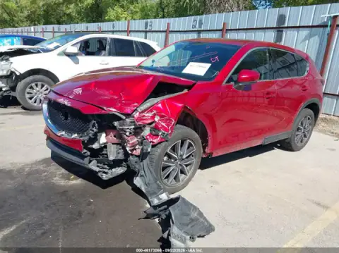 JM3KFBDL2H0185906 — 2017 Mazda CX-5, zdjęcie 2 z IAAI, Przód
