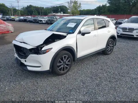 JM3KFBCM7J0438170 — 2018 Mazda CX-5, foto 2 de IAAI 14.10.2026, Parte delantera